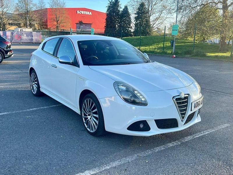 Used Alfa Romeo Giulietta Veloce 2012 White Hatchback