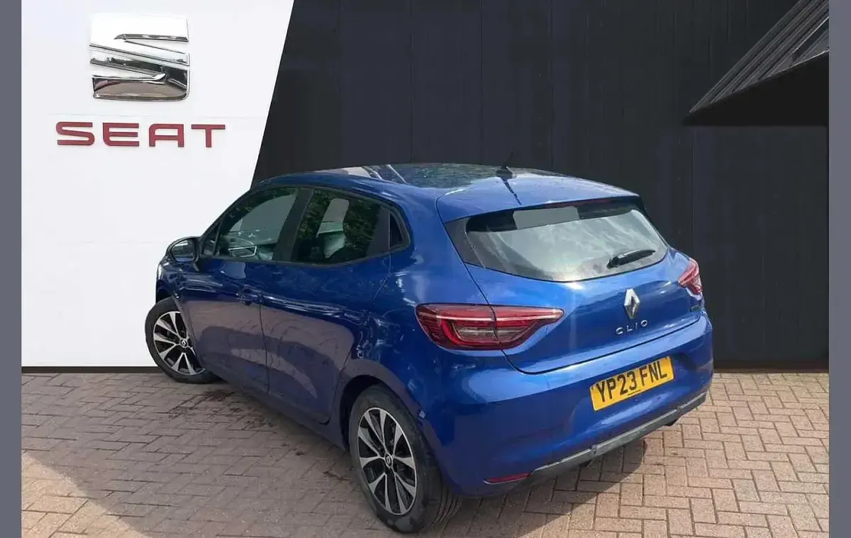 Gebraucht Renault Clio V Evolution 143 PS (105 kW) 2023 Blau Kleinwagen
