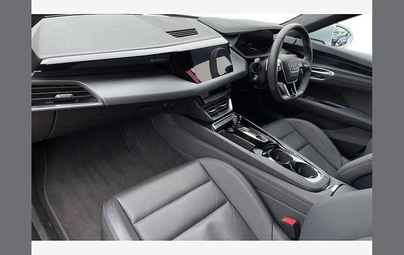 Used Audi e-tron GT quattro Comfort 384 kW (523 HP) 2022 Grey Sedan