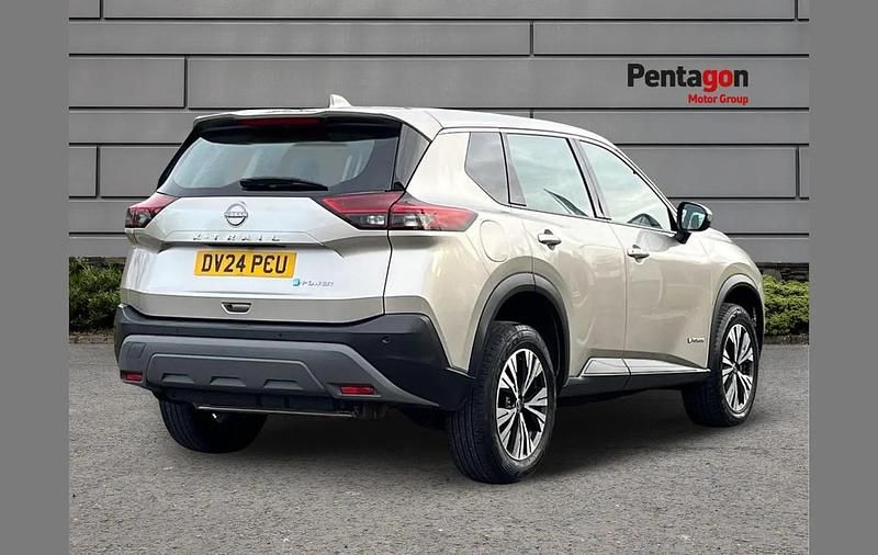 Used Nissan X-Trail Acenta Premium 155 HP (114 kW) 2024 Silver SUV