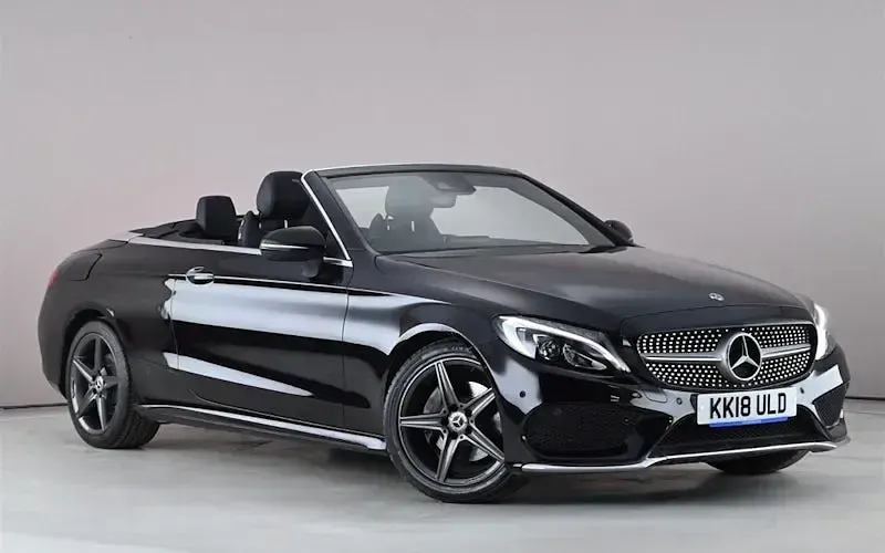 Usado Mercedes C200 AMG Line Premium Plus 184 HP (135 kW) 2018 Cabrios