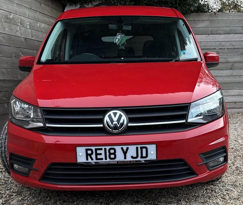 Used VW Caddy Maxi 2018 Red MPV