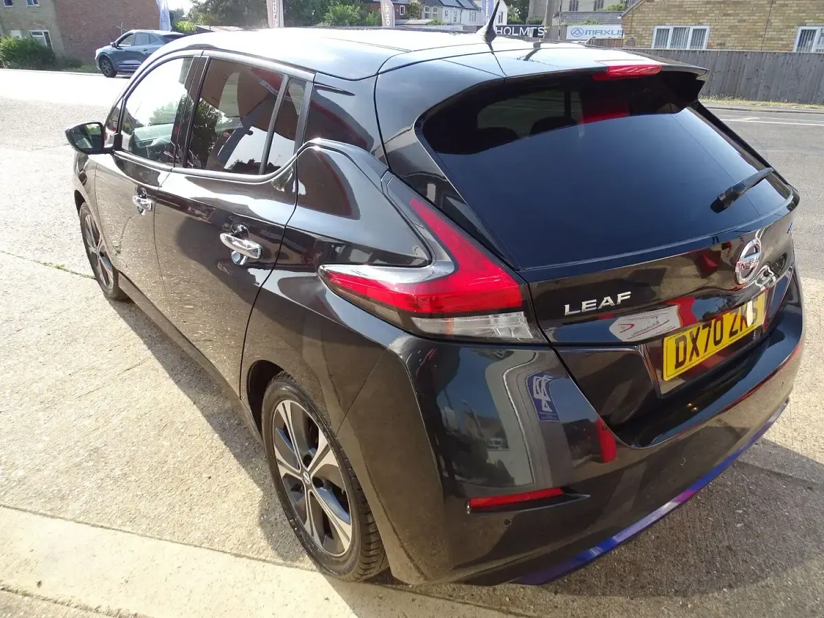 Used Nissan Leaf Tekna 110 kW (150 HP) 2020 Black Hatchback
