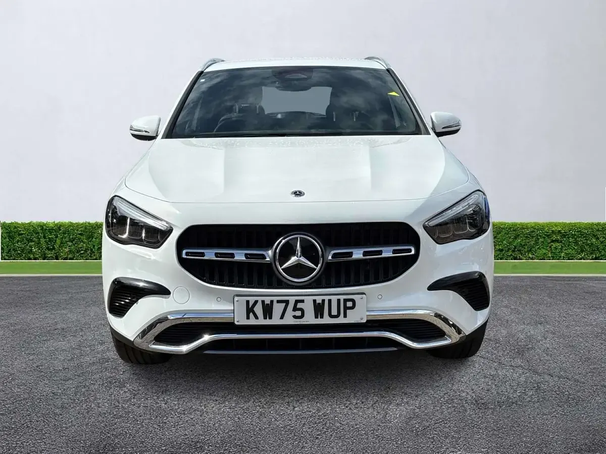 Used Mercedes GLA200 Executive 2026 White SUV