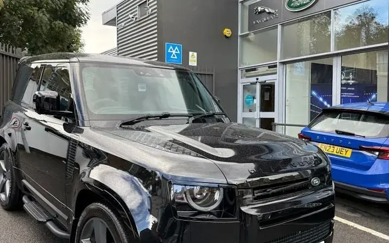 Used Land Rover Defender 525 HP (386 kW) 2022 SUV