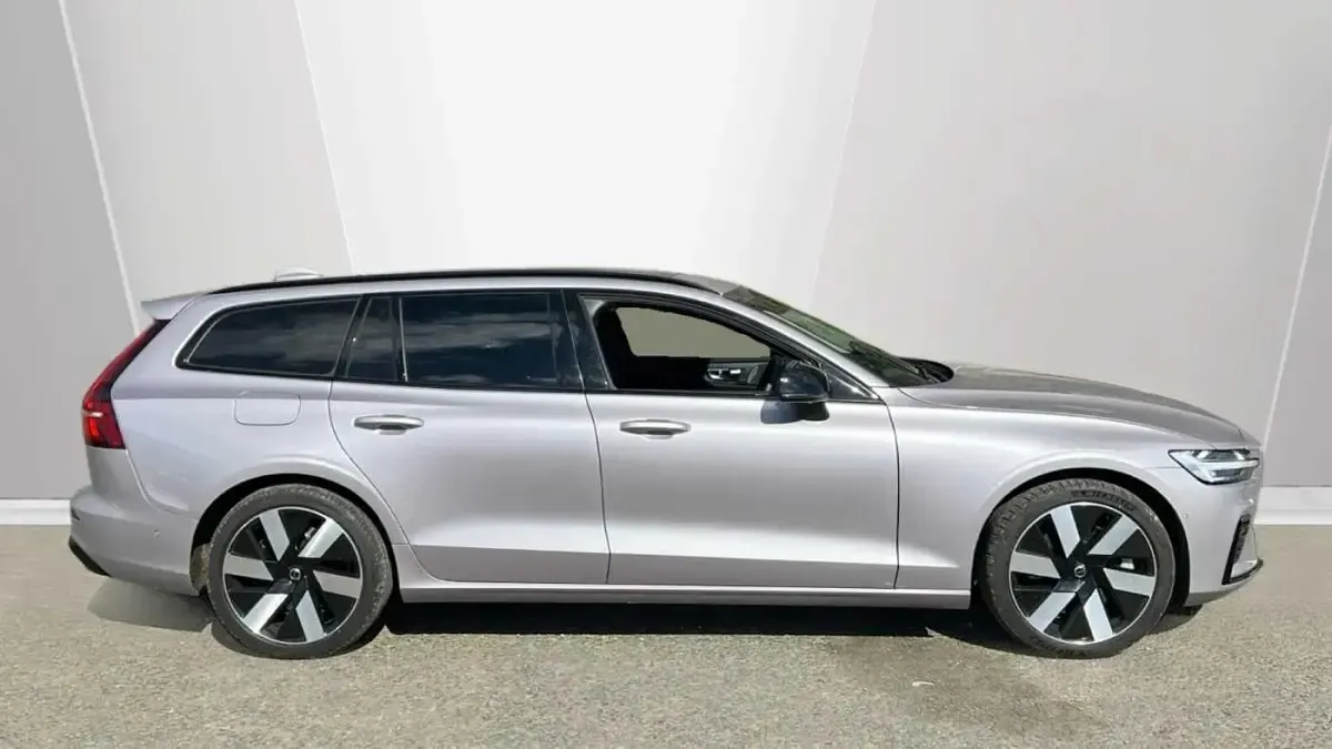 Used Volvo V60 Ultra 449 HP (330 kW) 2026 Estate