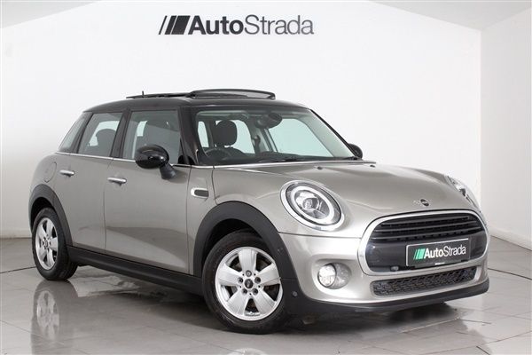 Silver Used 2018 Mini Cooper Hatch Hatchback | £12,395 (Good price) - Image 1/1