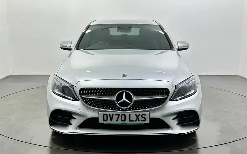 Used Mercedes C200 AMG Line Premium 160 HP (117 kW) 2019 Silver Sedan