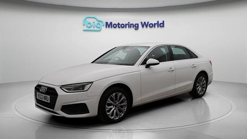 Used Audi A4 Comfort 150 HP (110 kW) 2022 White Sedan
