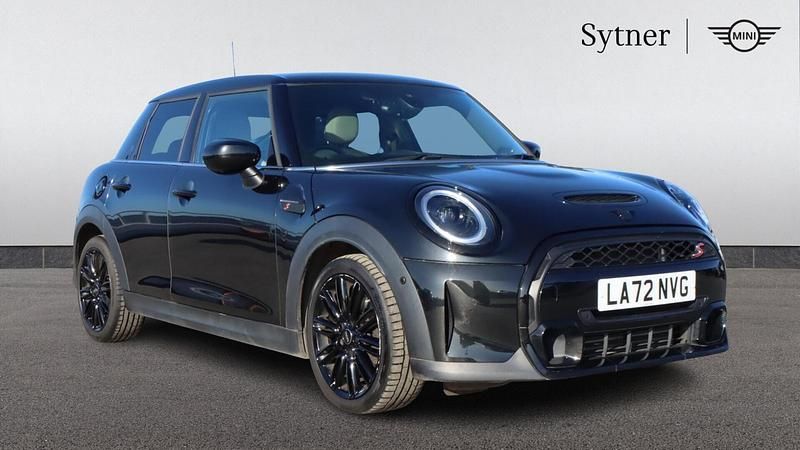 Used Mini Cooper S Exclusive 176 HP (129 kW) 2023 Black Hatchback