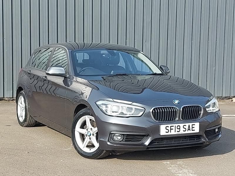 Used BMW 118 Comfort Edition 136 HP (100 kW) 2019 Grey Hatchback