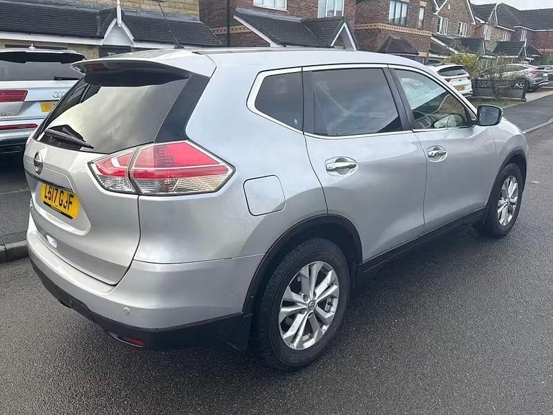 Used Nissan X-Trail Acenta 2017 Silver SUV