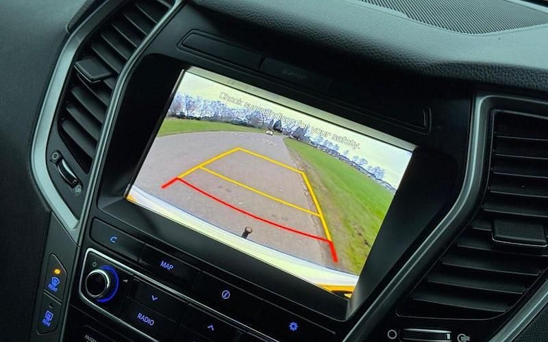 Used Hyundai Santa Fe Premium 200 HP (147 kW) 2018 White SUV