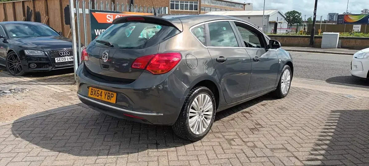 Used Vauxhall Astra Excite 2014 Grey Hatchback