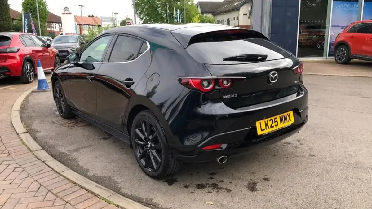 Usado Mazda 3 Homura-Line 138 HP (101 kW) 2025 Preto Citadino