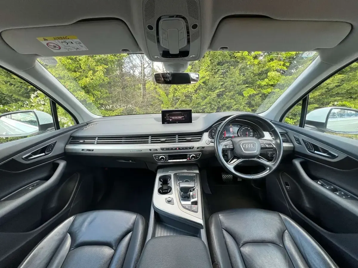 Used Audi Q7 Advanced 252 HP (185 kW) 2016 White SUV