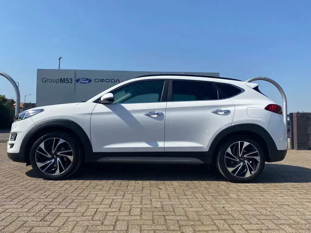 Used Hyundai Tucson Premium SE 177 HP (130 kW) 2019 White SUV
