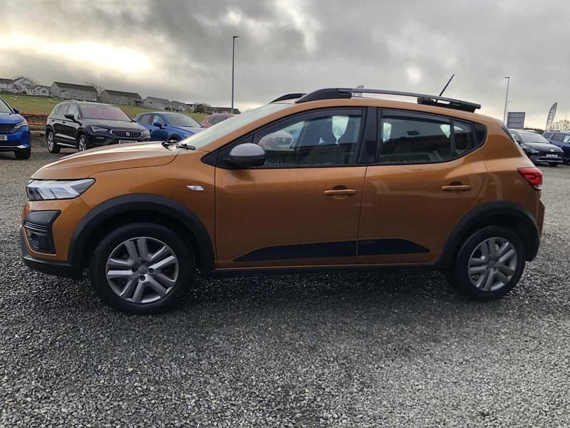 Used Dacia Sandero Expression 89 HP (65 kW) 2023 Orange