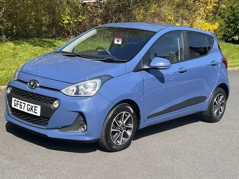Used Hyundai i10 Premium 87 HP (63 kW) 2017 Blue Hatchback