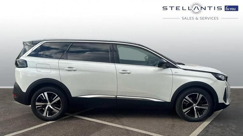 White Used 2022 Peugeot 5008 GTi MPV | £21,714 (Fair price) - Image 1/4