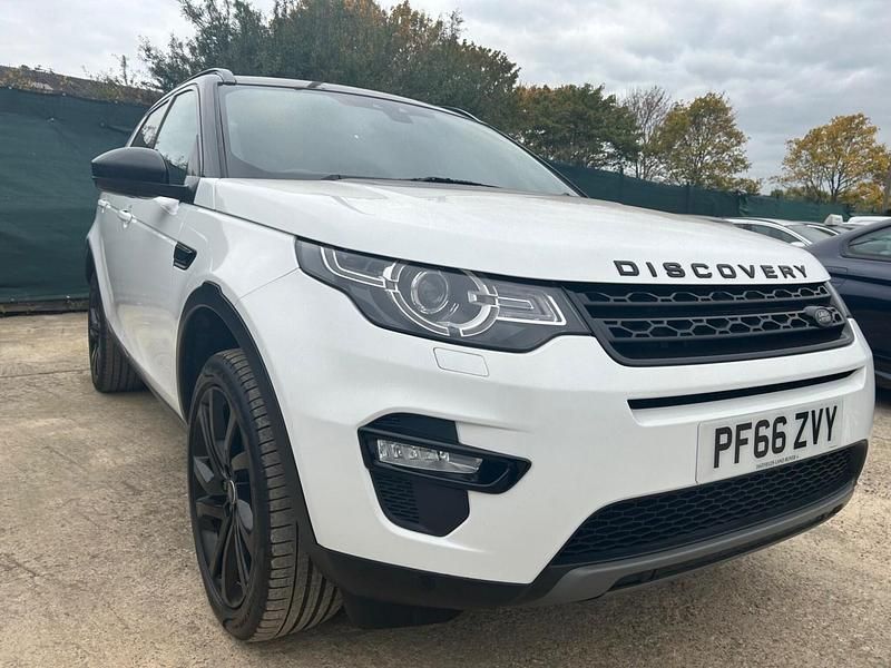 White Used 2016 Land Rover Discovery Sport HSE SUV | £11,495 (Fair price) - Image 1/4