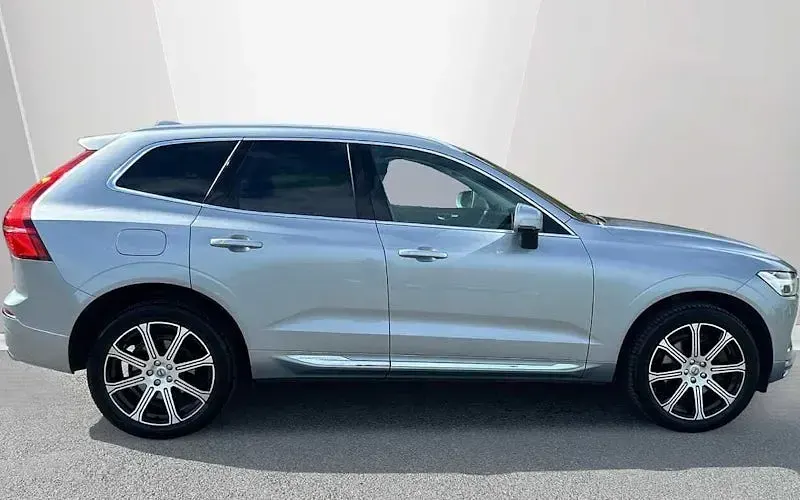 Used Volvo XC60 Inscription 250 HP (183 kW) 2019 SUV