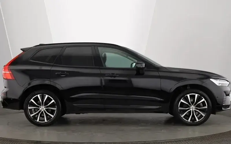 Used Volvo XC60 Plus 197 HP (144 kW) 2022 SUV