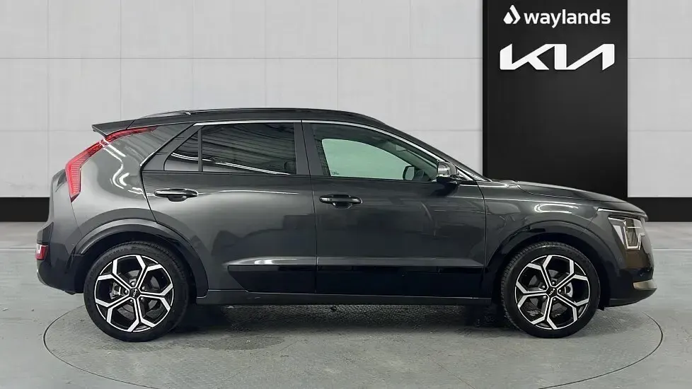 Used Kia Niro 2025 Grey SUV