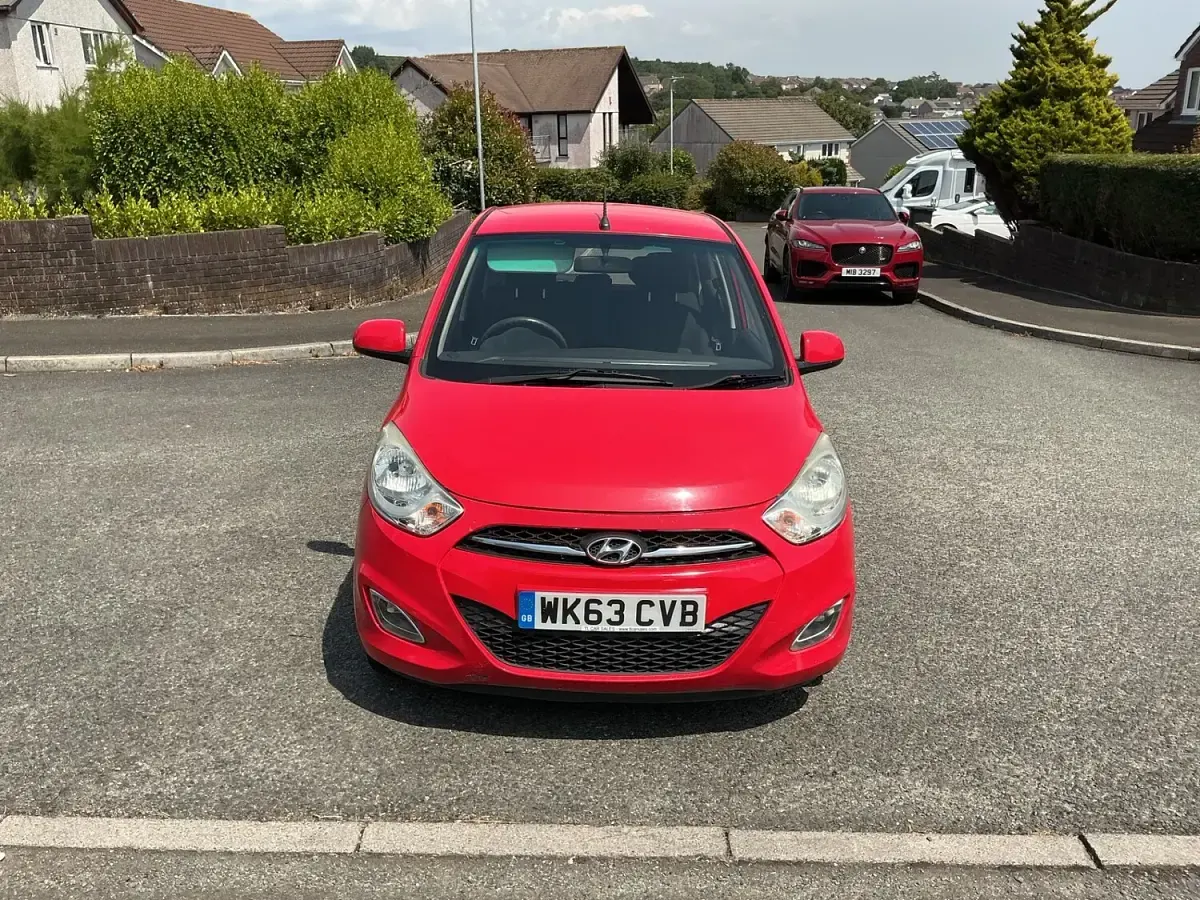 Used Hyundai i10 Active 2013 Red Hatchback