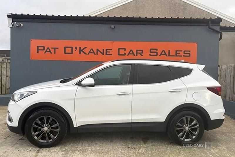Used Hyundai Santa Fe Premium 2018 White SUV