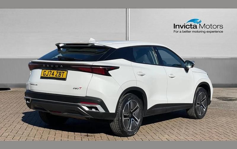 Used Omoda 5 186 HP (136 kW) 2024 White SUV