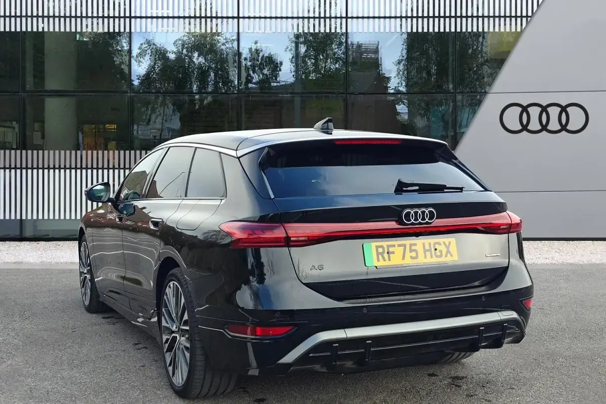Used Audi A6 e-tron S-Line 339 kW (462 HP) 2025 Black Estate