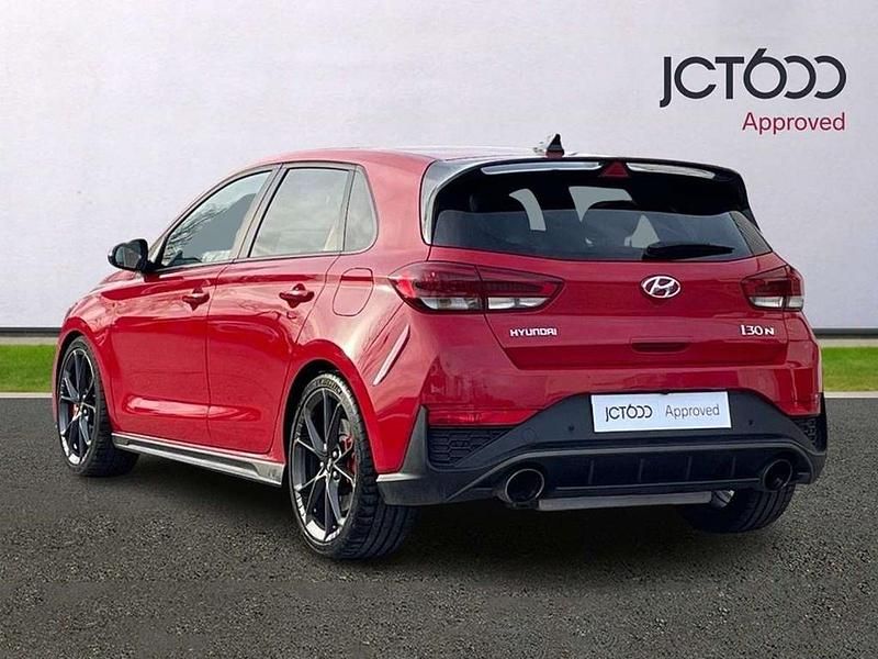Used Hyundai i30 N Performance 280 HP (205 kW) 2022 Red Hatchback