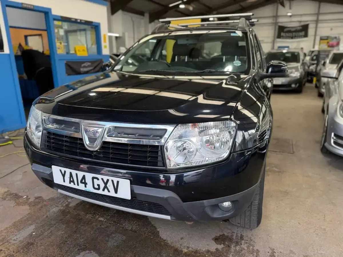 Second-hand Dacia Duster Lauréate 110 CP (80 kW) 2014 Albastru SUV