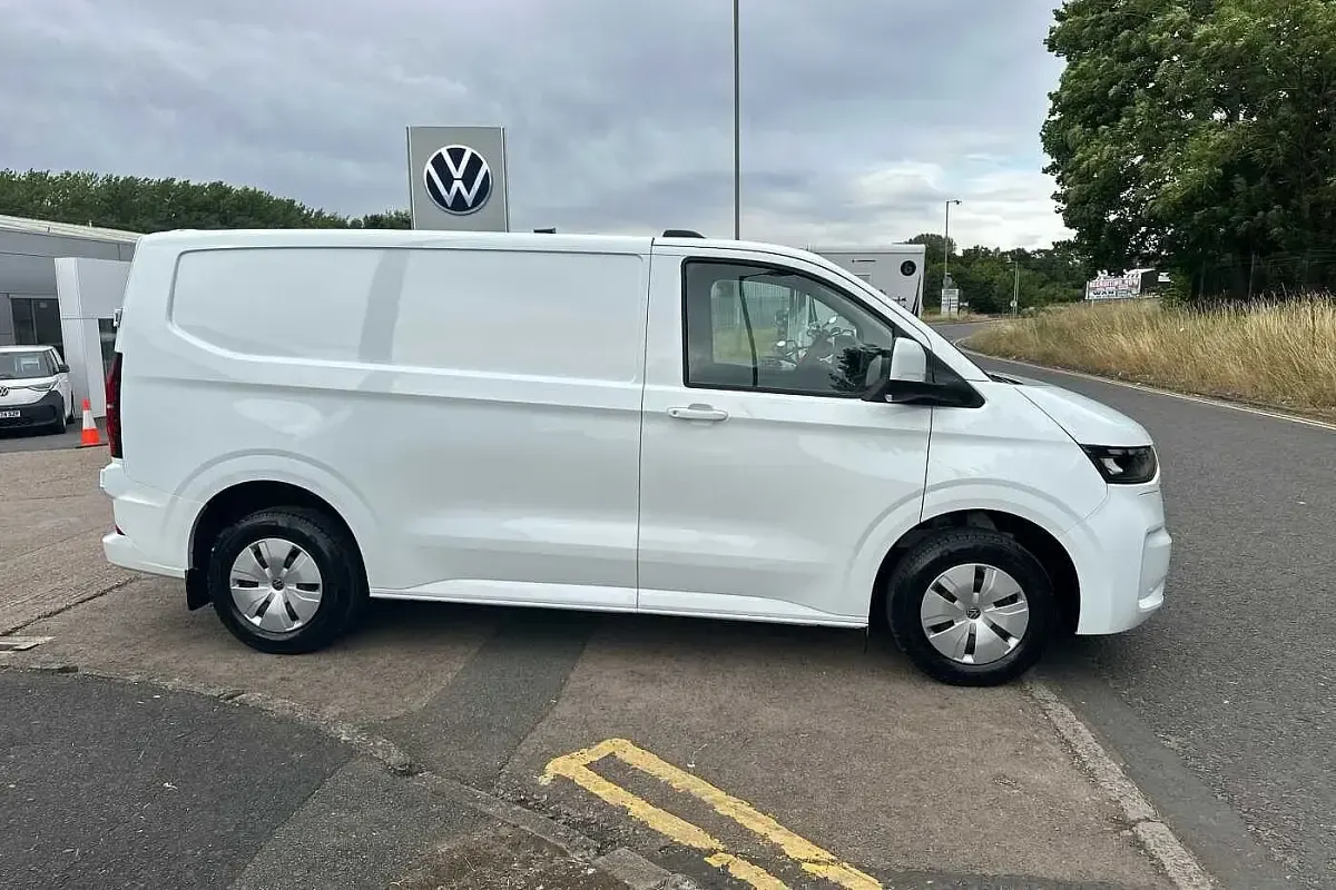 New VW T7 100 kW (136 HP) 2025 White Van