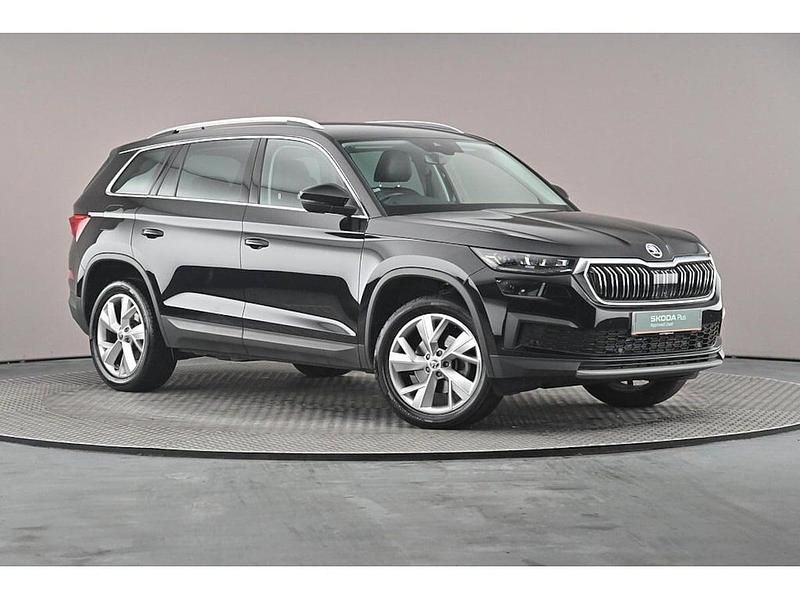 Black magic pearl effect Used 2024 Skoda Kodiaq SE L Executive SUV | £28,478 (Good price) - Image 1/4