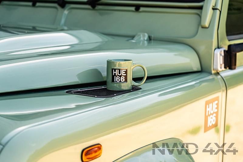 Usado Land Rover Defender Heritage 122 HP (89 kW) 2009 Verde Citadino