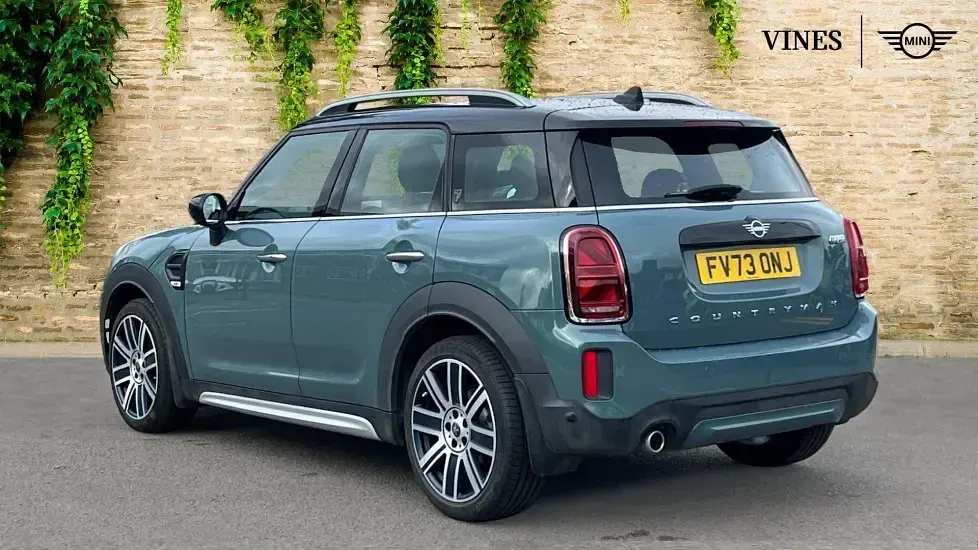 Used Mini Cooper Countryman Exclusive 134 HP (98 kW) 2023 Green SUV