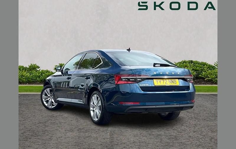 Used Skoda Superb SE L 150 HP (110 kW) 2023 Petrol blue metallic Hatchback