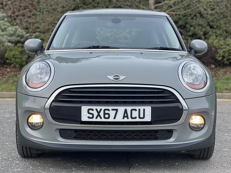 Usado Mini Cooper Hatch 2017 Cinzento Citadino
