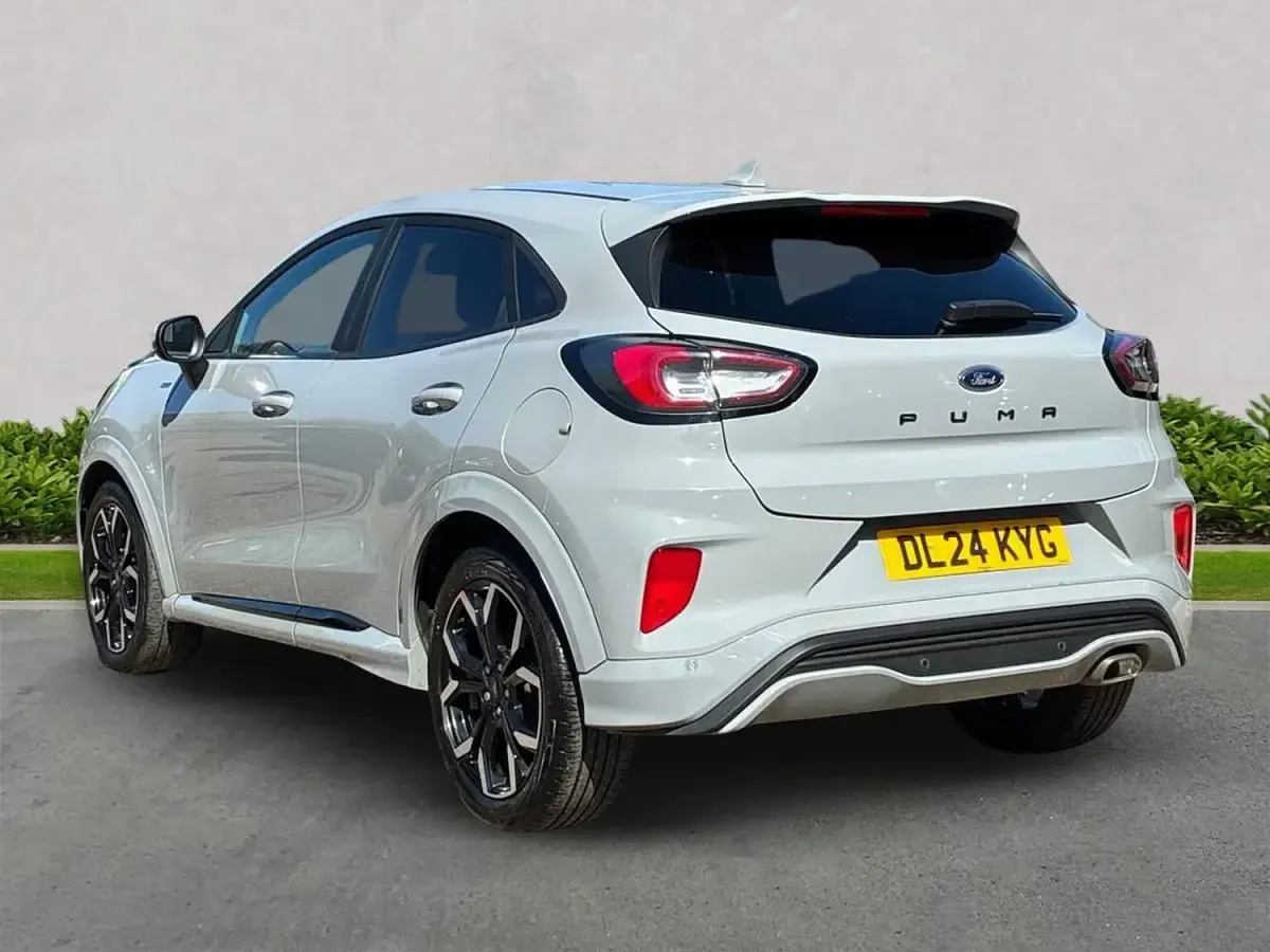 Usado Ford Puma ST-Line X 125 CV (91 kW) 2024 Gris SUV