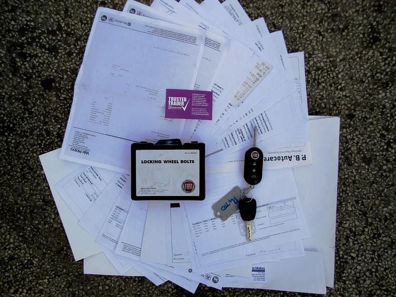 White Used 2015 Fiat Punto Pop Hatchback | £3,495 (Fair price) - Image 1/3