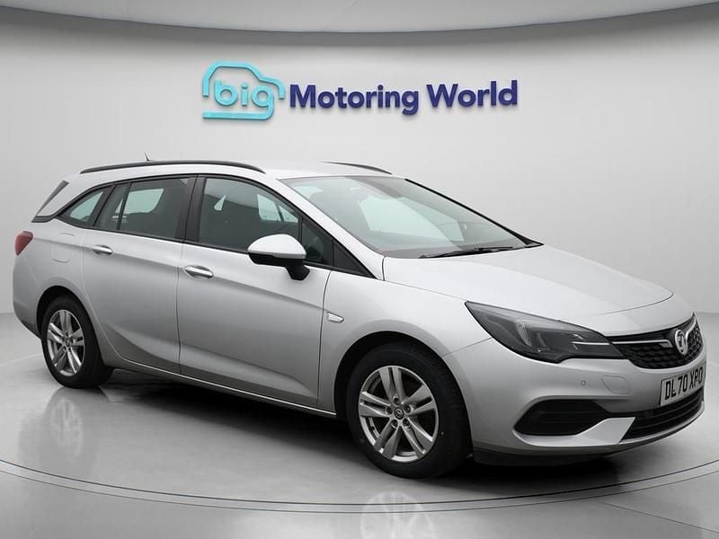 Silver Used 2021 Vauxhall Astra Business Edition Estate | £8,200 (Fair price) - Image 1/4