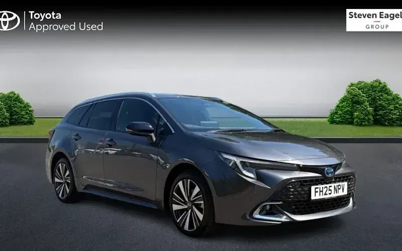 Used Toyota Corolla Design 140 HP (102 kW) 2026 Estate