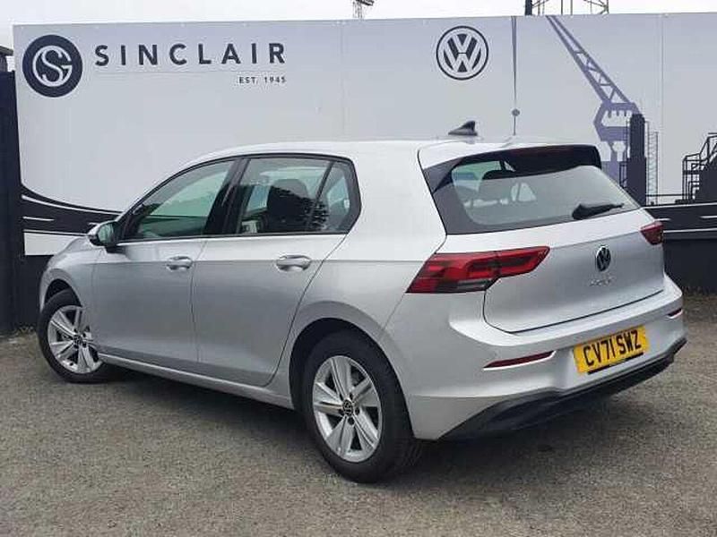 Used VW Golf VII Life 150 HP (110 kW) 2021 Silver Hatchback