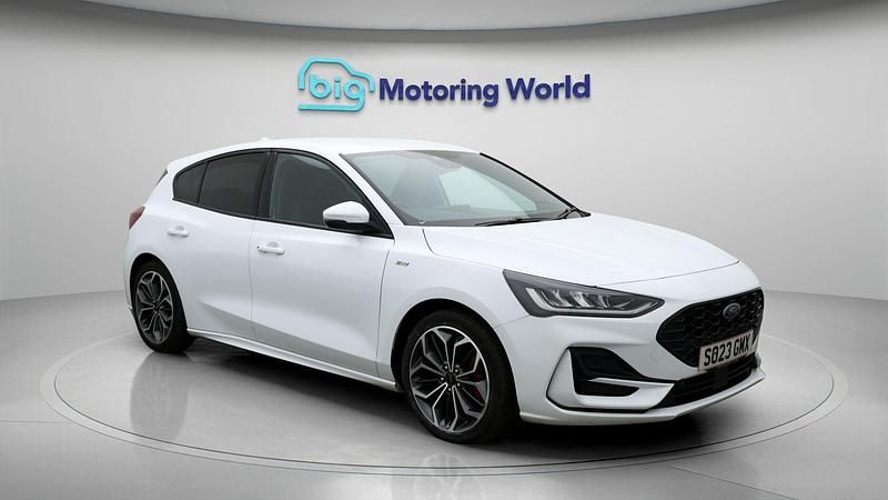 Used 2023 Ford Focus ST-Line X | £15,676 (Fair price) - Image 1/4