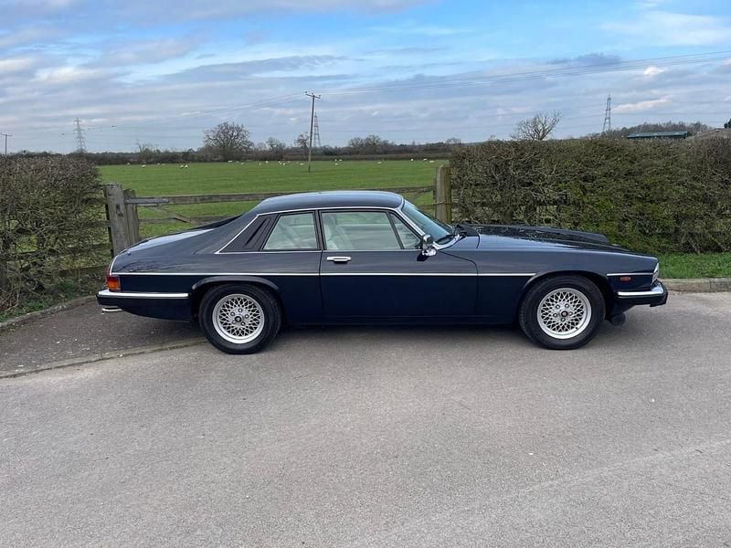 Used Jaguar XJS 284 HP (208 kW) 1987 Blue Sedan