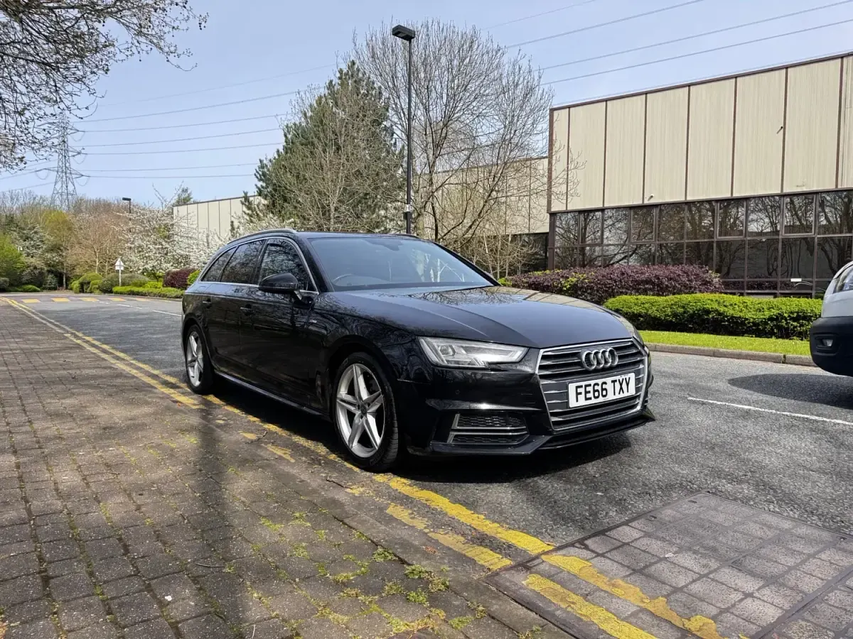 Begagnad Audi A4 S-Line 2016 Svart Kombi