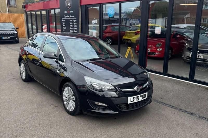 Used 2015 Vauxhall Astra Excite Hatchback | £4,200 (Super price) - Image 1/1