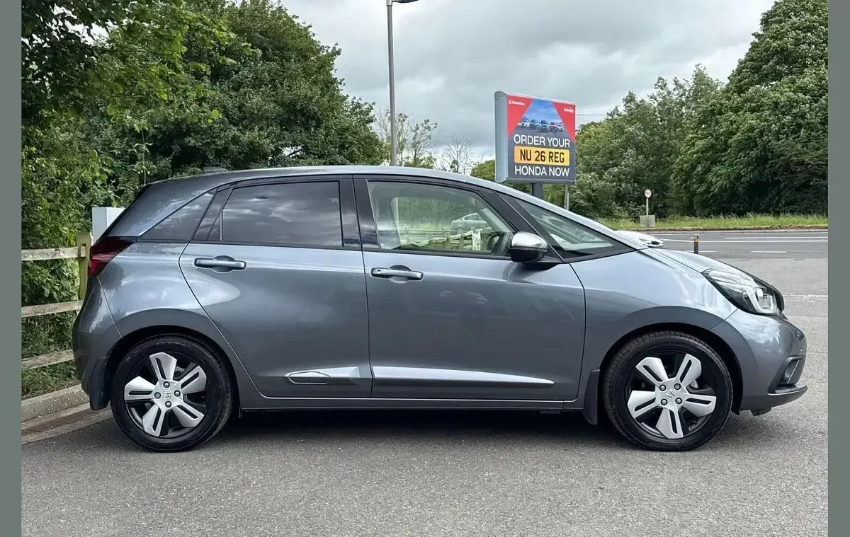 Used Honda Jazz EX 109 HP (80 kW) 2022 Shining grey Hatchback